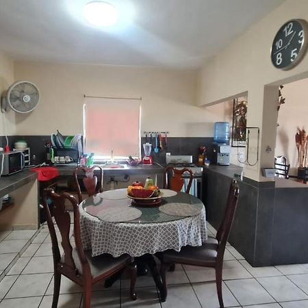 Casa A Pie De Playa Isla De La Piedra Lägenhet Mazatlán Exteriör bild
